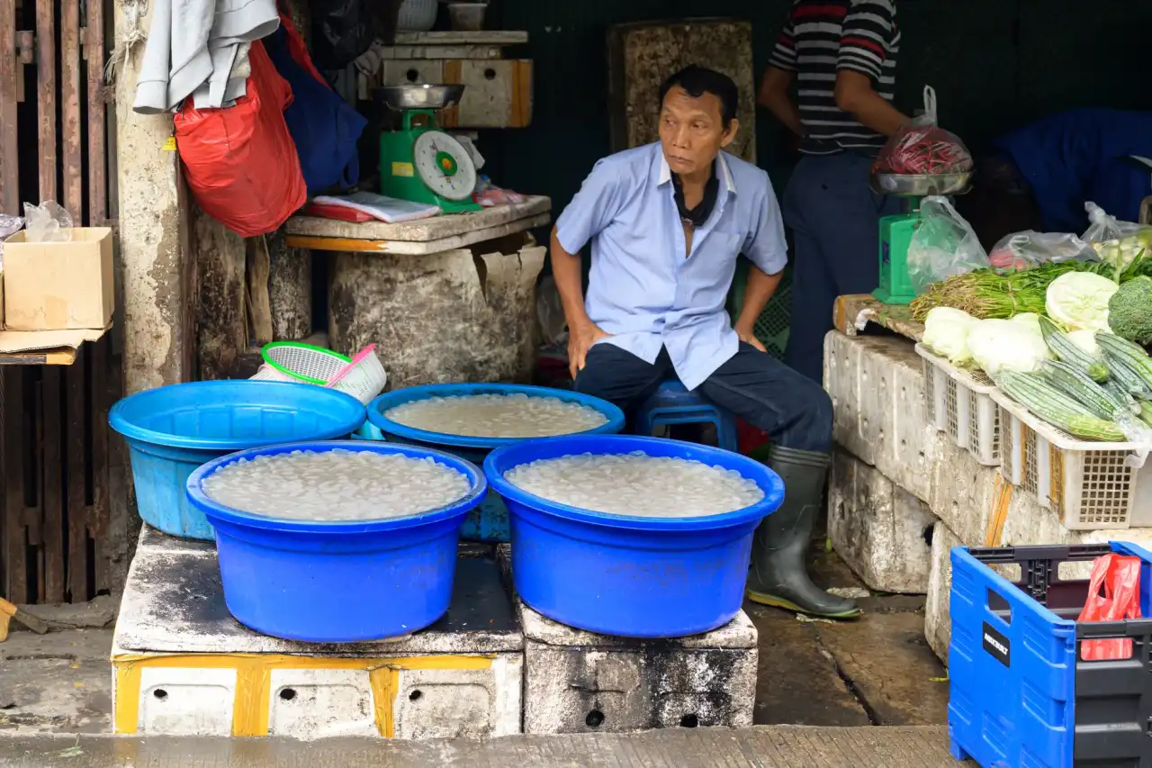 工业触摸屏选型指南:HMI人机界面参数匹配与性能评估要点